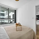 West Warsaw Apartment - Top Location, Parking, Near Park By Rentujemy